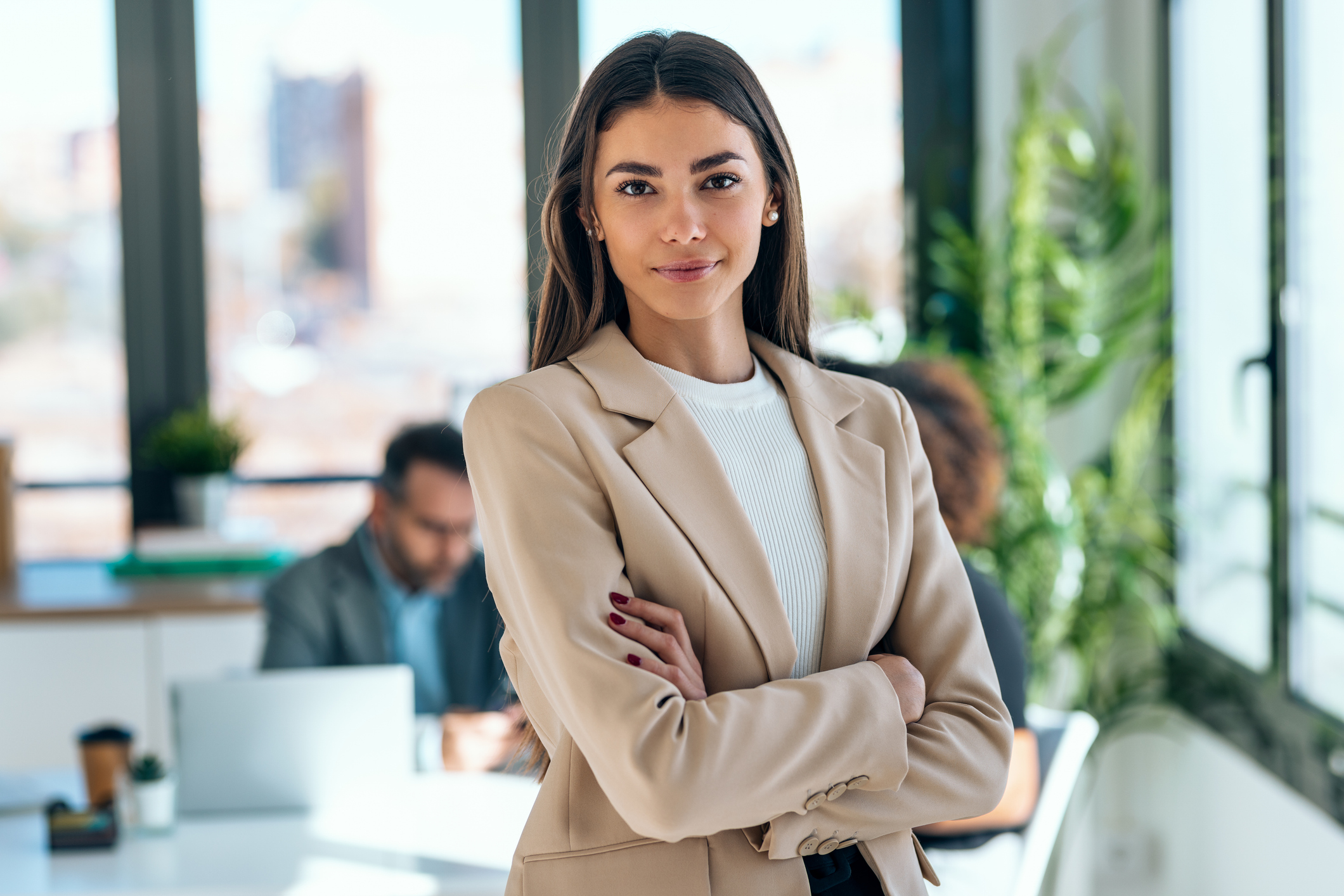 Legal recruiter discussing Contracts Counsel qualifications